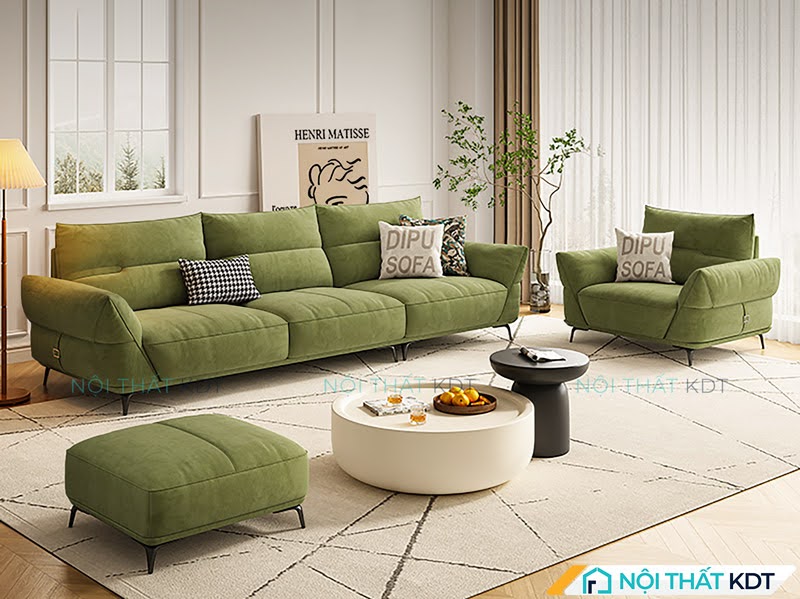 Sofa xanh lá kết hợp cùng gối họa tiết và nội thất độc đáo