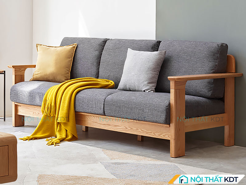 Sofa màu xám S306 có khung gỗ tự nhiên được xử lý chống mối mọt, đảm bảo độ bền cao theo thời gian