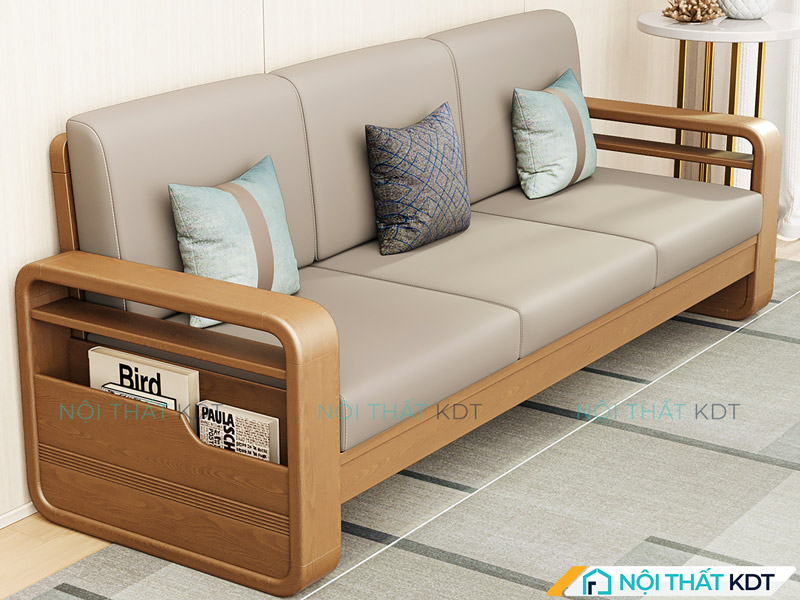 Sofa văng ba chỗ khung gỗ sồi kê áp tường
