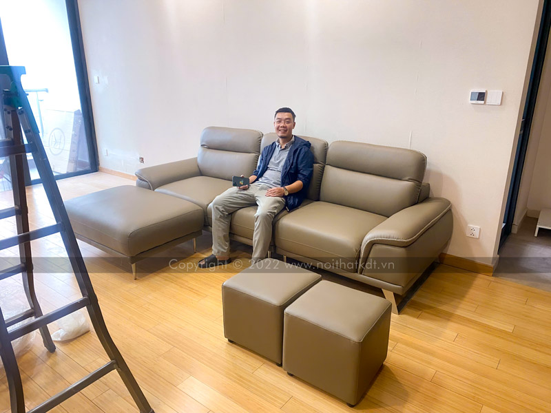 Ảnh thực tế sản phẩm sofa S227 tại nhà khách hàng của Nội thất KDT nâu nhạt