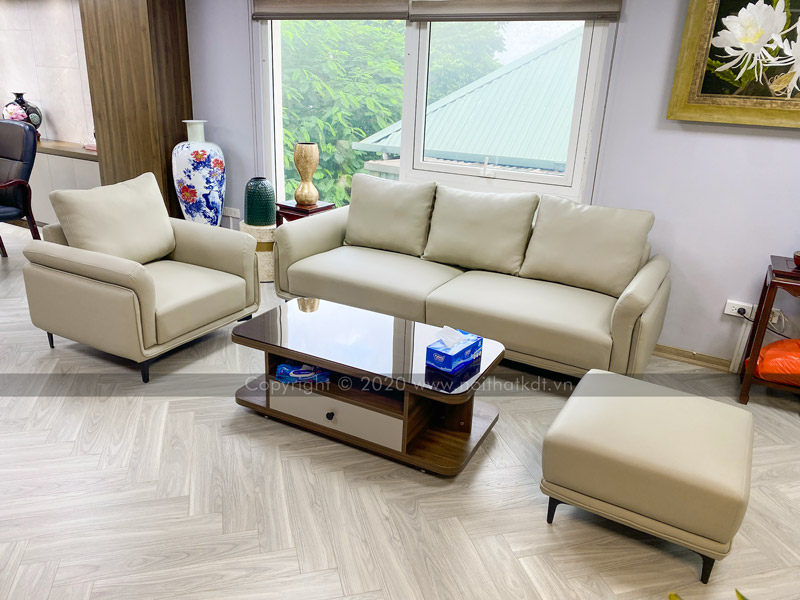 Hình ảnh feedback của khách hàng đặt sofa S116 tại phòng khách màu trắng kem