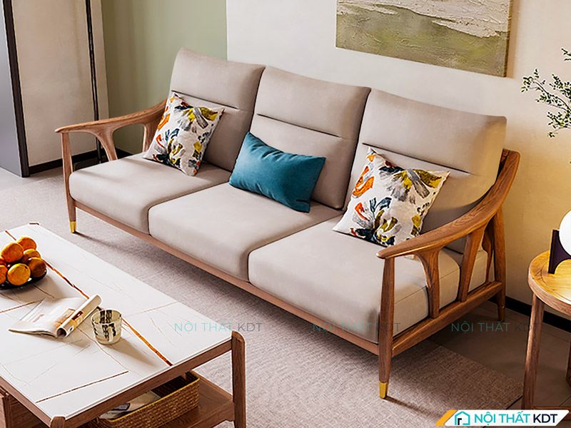 Không chỉ đẹp mắt, sofa gỗ S342 còn mang lại cảm giác an toàn và chắc chắn cho người dùng