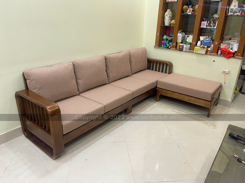 Sofa gỗ màu cafe sữa S274-L4 mang đến cảm giác nhẹ nhàng, gần gũi và sang trọng