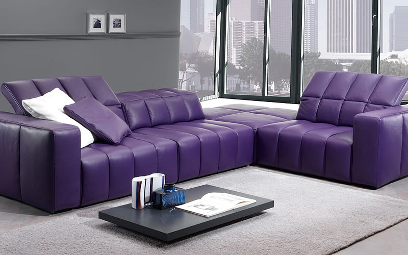 Sofa màu tím mang lại vẻ quý phái, lại dễ ứng dụng và sống động qua từng năm tháng